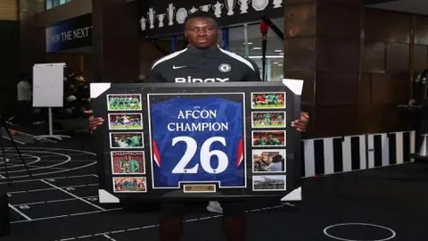 【独播】周五006英冠对决：伯恩利对桑德兰，专家倾力推荐